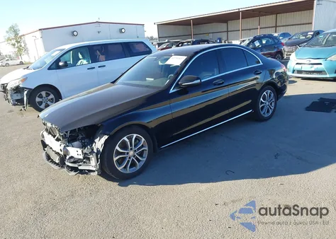 2015 Mercedes-Benz C 300 from USA, damaged, VIN 55SWF4JBXFU058867